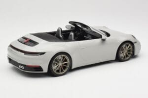 Porsche 911 992 Carrera 4S Cabriolet Grey Minichamps 1:18 155067335 Diecast — photo 2 of 6