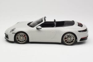 Porsche 911 992 Carrera 4S Cabriolet Grey Minichamps 1:18 155067335 Diecast — photo 3 of 6