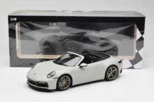 Porsche 911 992 Carrera 4S Cabriolet Grey Minichamps 1:18 155067335 Diecast — photo 6 of 6