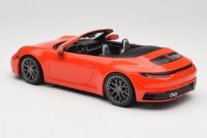 Porsche 911 992 Carrera 4S Cabriolet Orange Minichamps 1:18 155067334 Diecast — photo 5 of 6