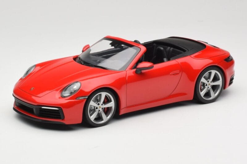 Porsche 911 992 Carrera 4S Cabriolet Red Minichamps 1:18 155067331 Diecast