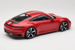 Porsche 911 992 Carrera 4S Carmine Red Minichamps 1:18 155067326 Diecast — photo 2 of 6
