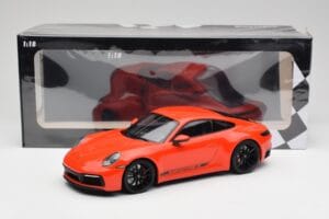 Porsche 911 992 Carrera 4S Lava Orange Minichamps 1:18 155067327 Diecast — photo 6 of 6