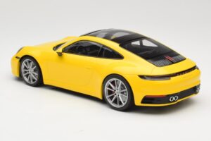 Porsche 911 992 Carrera 4S Yellow Minichamps 1:18 155067320 Diecast — photo 5 of 6