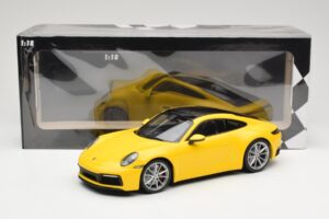 Porsche 911 992 Carrera 4S Yellow Minichamps 1:18 155067320 Diecast — photo 6 of 6