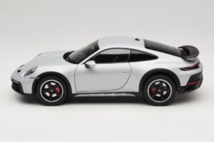 Porsche 911 992 Dakar Ice Grey Metallic Norev 1:18 187242 Diecast — photo 4 of 8