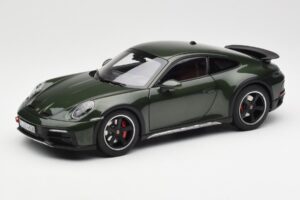 Porsche 911 992 Dakar Oak Green Metallic Norev 1:18 187241 Diecast