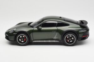 Porsche 911 992 Dakar Oak Green Metallic Norev 1:18 187241 Diecast — photo 5 of 9