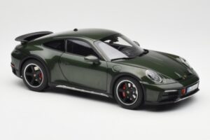 Porsche 911 992 Dakar Oak Green Metallic Norev 1:18 187241 Diecast — photo 7 of 9