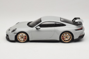 Porsche 911 992 GT3 Chalk Gold Wheels Minichamps 1:18 117069001 Diecast — photo 3 of 6