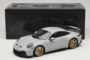 Porsche 911 992 GT3 Chalk Gold Wheels Minichamps 1:18 117069001 Diecast — photo 6 of 6