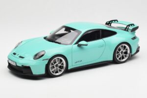 Porsche 911 992 GT3 Mint Green Norev 1:18 187316 Diecast