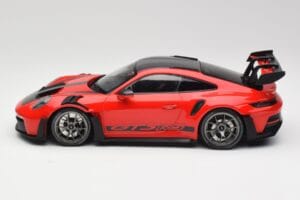 Porsche 911 992 GT3 RS Guards Red & Silver Wheels Weissach Package Minichamps 1:18 153062246 Diecast — photo 3 of 6