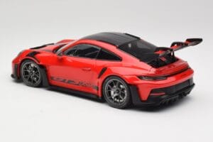 Porsche 911 992 GT3 RS Guards Red & Silver Wheels Weissach Package Minichamps 1:18 153062246 Diecast — photo 5 of 6