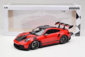 Porsche 911 992 GT3 RS Guards Red & Silver Wheels Weissach Package Minichamps 1:18 153062246 Diecast — photo 6 of 6
