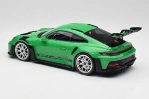 Porsche 911 992 GT3 RS Python Green & Silver Wheels & Black Decor Minichamps 1:18 153062235 Diecast — photo 5 of 6