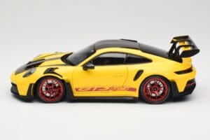 Porsche 911 992 GT3 RS Racing Yellow Weissach Package & Red Wheels Minichamps 1:18 110062025 Diecast — photo 4 of 8