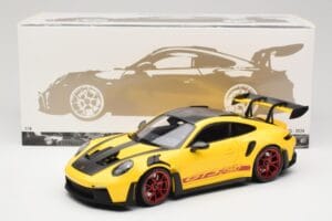 Porsche 911 992 GT3 RS Racing Yellow Weissach Package & Red Wheels Minichamps 1:18 110062025 Diecast — photo 8 of 8