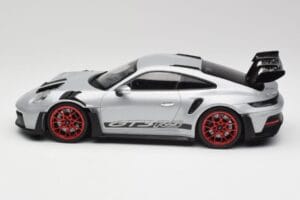 Porsche 911 992 GT3 RS Silver & Red Wheels Minichamps 1:18 153062241 Diecast — photo 3 of 6