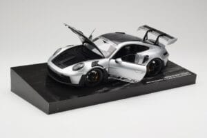 Porsche 911 992 GT3 RS Silver Weissach Package Minichamps 1:18 110062020 Diecast — photo 3 of 8