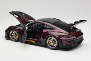 Porsche 911 992 GT3 RS Ultraviolet & Silver Wheels Minichamps 1:18 110062029 Diecast — photo 5 of 8