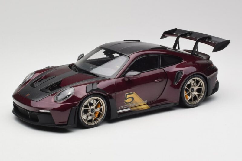 Porsche 911 992 GT3 RS Ultraviolet & Silver Wheels Minichamps 1:18 110062029 Diecast