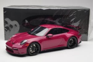 Porsche 911 992 GT3 Ruby Star Neo Red GT Spirit 1:12 GT536 Resin — photo 6 of 6