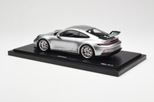 Porsche 911 992 GT3 Silver Minichamps 1:18 WAP0211510M004 Resin — photo 5 of 7