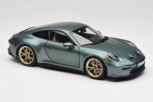 Porsche 911 992 GT3 Touring Package Malachite Green Metallic Norev 1:18 187382 Diecast — photo 6 of 8