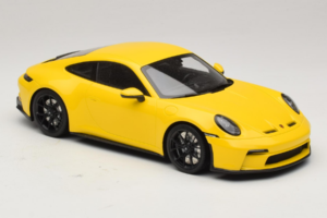 Porsche 911 992 GT3 Touring Yellow Black Wheels Minichamps 1:18 117069021 Diecast — photo 4 of 6