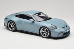 Porsche 911 992 S/T Meisenblau Norev 1:12 127550 Diecast — photo 4 of 6
