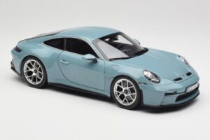 Porsche 911 992 S/T Meissen Blue Norev 1:18 187470 Diecast — photo 6 of 8