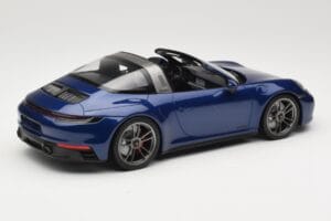 Porsche 911 992 Targa 4 GTS Blue Metallic Minichamps 1:18 155061060 Diecast — photo 2 of 6