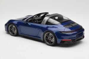 Porsche 911 992 Targa 4 GTS Blue Metallic Minichamps 1:18 155061060 Diecast — photo 5 of 6