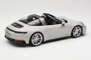 Porsche 911 992 Targa 4 GTS Grey Minichamps 1:18 155061064 Diecast — photo 2 of 6