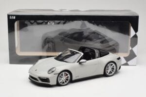 Porsche 911 992 Targa 4 GTS Grey Minichamps 1:18 155061064 Diecast — photo 6 of 6