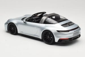 Porsche 911 992 Targa 4 GTS Silver Minichamps 1:18 155061061 Diecast — photo 5 of 6