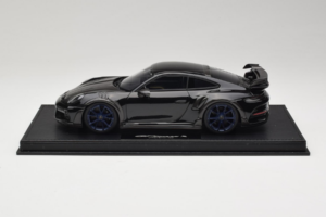 Porsche 911 992 TechArt GTstreet R Black With Blue Wheels TechArt 1:18 REMC009 Resin