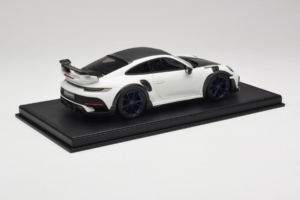 Porsche 911 992 TechArt GTstreet R White With Blue Wheels TechArt 1:18 REMC014 Resin — photo 3 of 6
