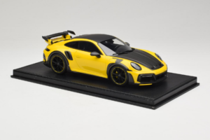 Porsche 911 992 TechArt GTstreet R Yellow With Black Wheels TechArt 1:18 REMC011 Resin — photo 4 of 6