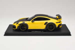 Porsche 911 992 TechArt GTstreet R Yellow With Black Wheels TechArt 1:18 REMC011 Resin