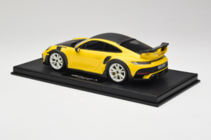 Porsche 911 992 TechArt GTstreet R Yellow With White Wheels TechArt 1:18 REMC015 Resin — photo 4 of 6