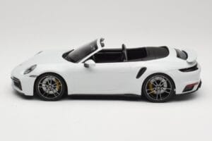 Porsche 911 992 Turbo S Cabriolet White Metallic Minichamps 1:18 155069080 Diecast — photo 3 of 6