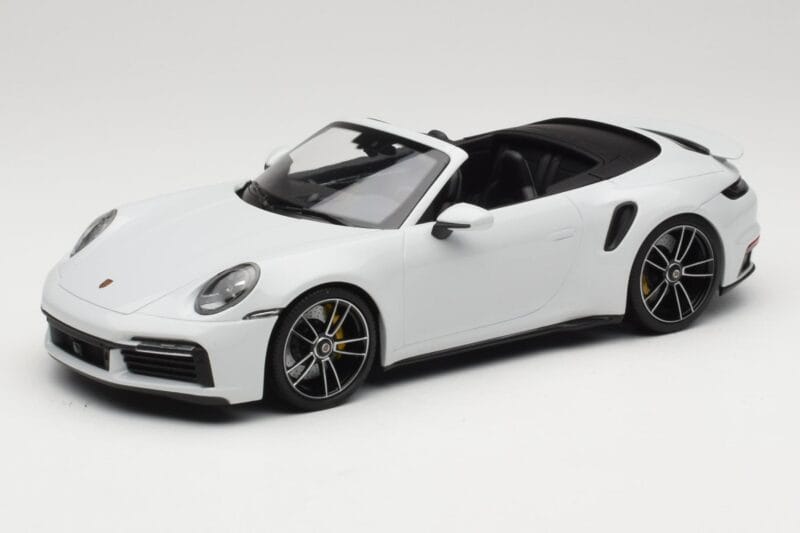 Porsche 911 992 Turbo S Cabriolet White Metallic Minichamps 1:18 155069080 Diecast