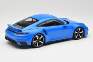 Porsche 911 992 Turbo S Gentian Blue Minichamps 1:18 155069074 Diecast — photo 2 of 6