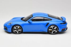 Porsche 911 992 Turbo S Gentian Blue Minichamps 1:18 155069074 Diecast — photo 3 of 6