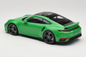 Porsche 911 992 Turbo S Green Minichamps 1:18 153069077 Diecast — photo 5 of 6