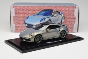 Porsche 911 Turbo S 992 Silver Bamboo Chromaflire With Display Case Spark 1:18 WAP0219100RTSS Resin — photo 6 of 7