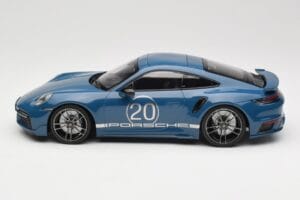 Porsche 911 992 Turbo S Sport Design Package Gentian Blue Metallic Minichamps 1:18 155069170 Diecast — photo 3 of 6
