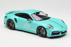 Porsche 911 992 Turbo S Sport Design Package Racing Green Minichamps 1:18 155069175 Diecast — photo 4 of 6